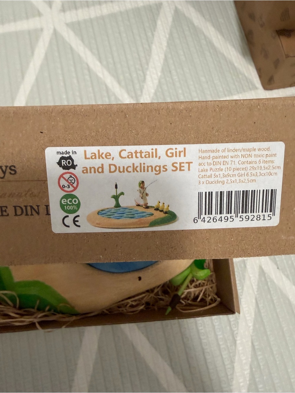 Bumbu toys Wooden Lake Cattail Girl and duckling set - Picture 2 of 3